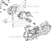 Rear wheel shaft