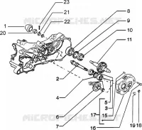 Rear wheel shaft
