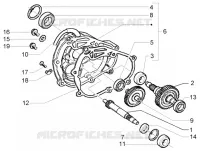 Rear wheel shaft