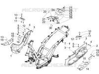 Central cover - Footrests