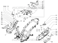 Central cover - Footrests