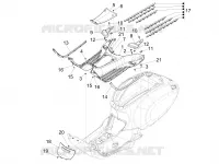 Central cover - Footrests