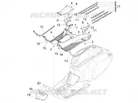 Central cover - Footrests