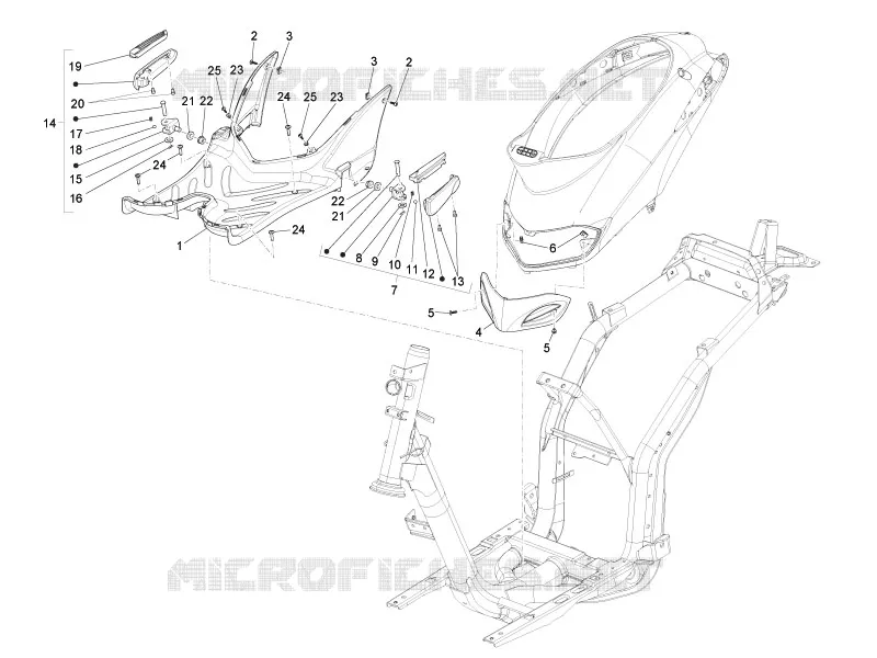 Central cover - Footrests